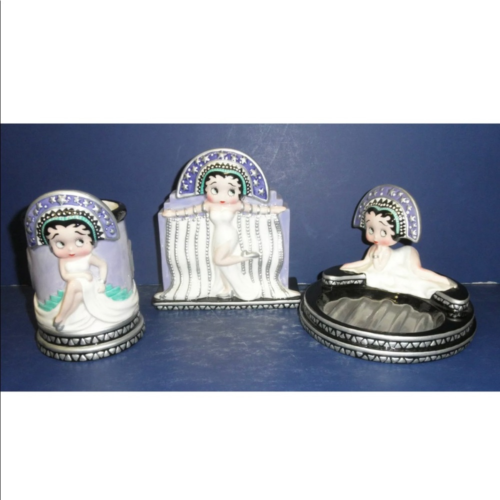 Betty Boop Vandor Art Deco bathroom set